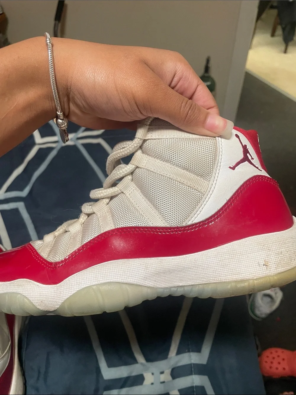 Jordan red white